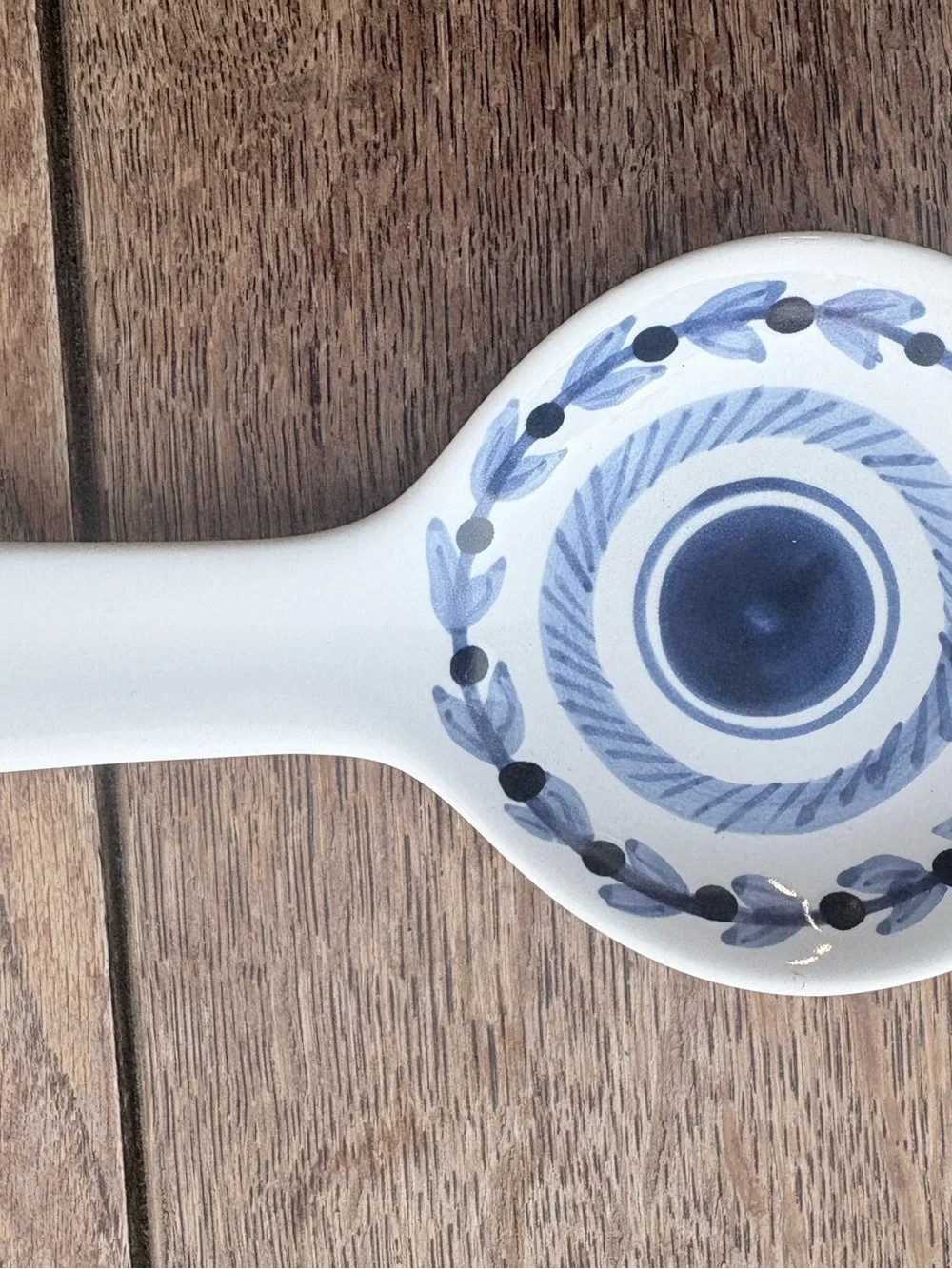 Blue and White Ceramic Spoon Rest with Floral Ring